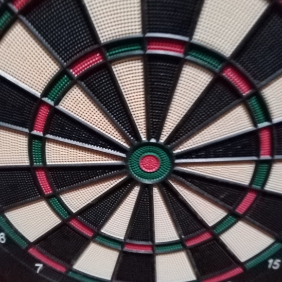 Halex dart board without the darts - Picture 2 of 5